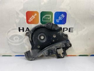 Кронштейн подрамника передний правый TOYOTA CAMRY 2020