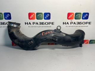 Патрубок интеркулера правый Lexus lx450d 2017 Б/У Патрубок интеркулера правый Lexus lx450d 2017