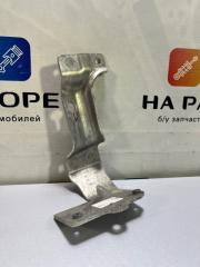 Крепление усилителя бампера переднее правое BMW M850I 2021 Б/У Крепление усилителя бампера переднее правое BMW M850I 2021