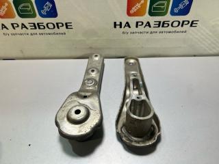 Кронштейн подрамника задний BMW M850I 2021