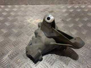 Запчасть кронштейн Volvo V70 2008