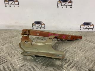 Запчасть петля капота правая Volvo C30 2011