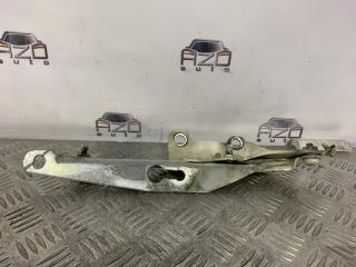 Запчасть петля капота правая Volvo S80 2010