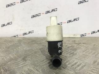 Фото запчасти насос стеклоомывателя Citroen DS4 2013 Б/У запчасть Запчасть насос стеклоомывателя Citroen DS4 2013