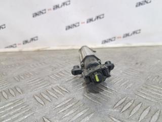 Форсунка омывателя правая Volvo S60