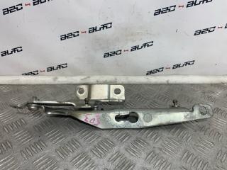 Запчасть петля капота левая Volvo XC60 2011