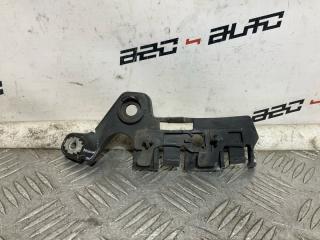 Крепление бампера переднее правое Megane 2012 3