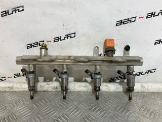 Запчасть топливная рейка Audi A4 2010