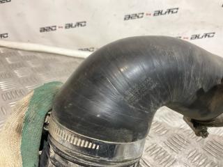 Впускной патрубок турбонадува C5