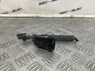 Форсунка омывателя левая Volvo V50