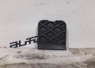 Фото запчасти заглушка бампера задняя Ford focus контрактная запчасть Запчасть заглушка бампера задняя Ford focus