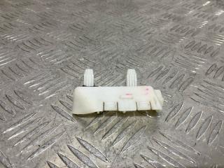 Фото запчасти крепление бампера заднее левое Nissan Qashqai 2007 контрактная запчасть Запчасть крепление бампера заднее левое Nissan Qashqai 2007