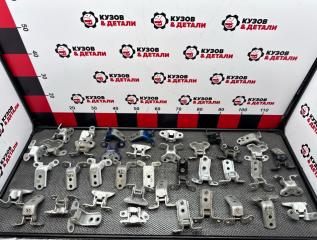 Петля двери Toyota Camry 2017-2021 V70 68720-12151 контрактная