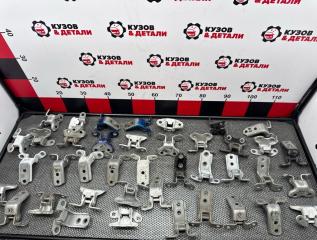 Петля двери Camry 2017-2021 V70