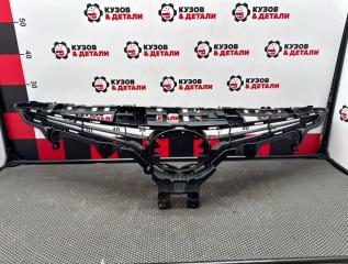 Решетка радиатора Toyota Camry 2017-2021