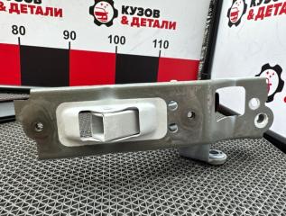 Петля крышки багажника левая Camry 2017-2021 70
