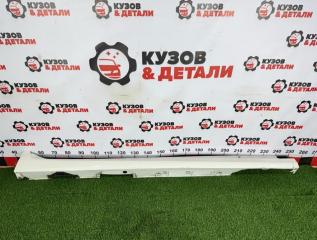 Молдинг порога левый Toyota Camry 2017-2022