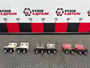 Петля двери багажника Mitsubishi Outlander 2012-2021