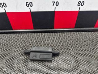 Кнопка задняя Toyota Land Cruiser J200 84840-28040 Б/У