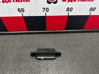 Кнопка задняя Land Cruiser J200