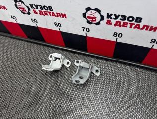 Петля двери правая Mazda CX9 TC