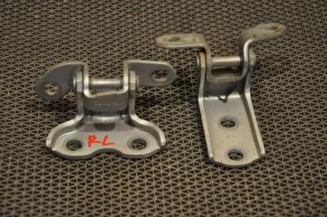 Фото запчасти петли двери задние левые TOYOTA CALDINA контрактная запчасть Запчасть петли двери задние левые TOYOTA CALDINA