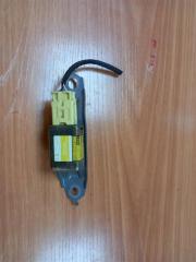 Фото запчасти датчик airbag TOYOTA PRIUS 2004 контрактная запчасть Запчасть датчик airbag TOYOTA PRIUS 2004