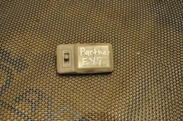 Фото запчасти светильник салона HONDA PARTNER контрактная запчасть Запчасть светильник салона HONDA PARTNER