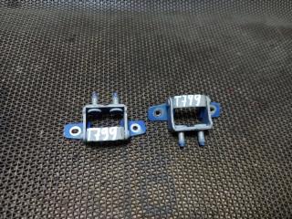 Запчасть петли пятой двери Hyundai I30 2009