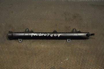 Запчасть топливная рейка Peugeot 607