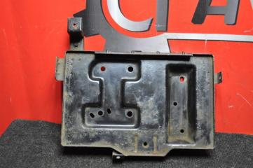 Фото запчасти подставка под акб Hyundai Tucson 2008 контрактная запчасть Запчасть подставка под акб Hyundai Tucson 2008