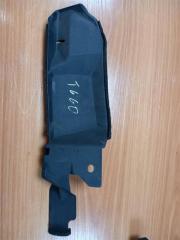 Запчасть накладка крыла TOYOTA AURIS 2008