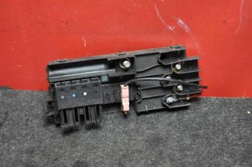 Запчасть блок предохранителей MERCEDES-BENZ E-class