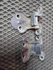 Фото запчасти петли двери задние левые MITSUBISHI PAJERO Б/У запчасть Запчасть петли двери задние левые MITSUBISHI PAJERO