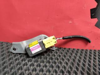 Запчасть датчик airbag Lexus RX400H 2006