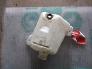 Бачок стеклоомывателя Hyundai Sonata 1996