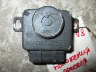 Фото запчасти датчик положения дроссельной заслонки Audi 200 1989 Б/У запчасть Запчасть датчик положения дроссельной заслонки Audi 200 1989