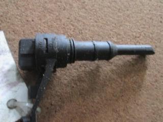 Запчасть датчик скорости Audi 80 1986-1991