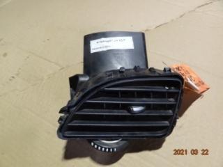 Дефлектор воздушный правый Renault Fluence 2012