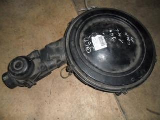 Корпус воздушного фильтра Volkswagen Golf 1994