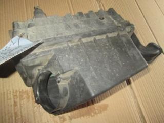 Корпус воздушного фильтра Ford Focus 2004