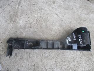 Запчасть кронштейн крепления бампера передний Toyota Hiace 2010