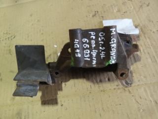 Кронштейн генератора Mitsubishi Grandis 2005