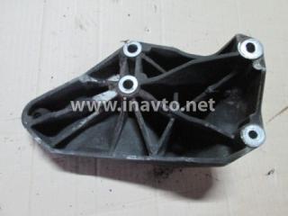 Кронштейн генератора Ford Transit 2012