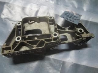 Кронштейн генератора Skoda Octavia 2012