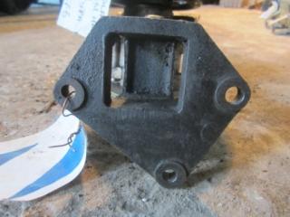 Фото запчасти кронштейн гидроусилителя руля Lifan Solano 2010 Б/У запчасть Запчасть кронштейн гидроусилителя руля Lifan Solano 2010