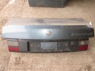 Запчасть крышка багажника Volkswagen Passat 1989