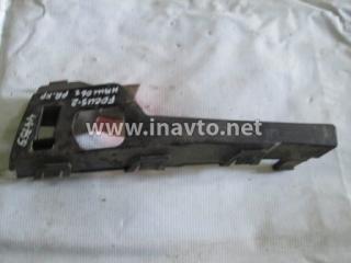 Направляющая бампера передняя Ford Focus 2006