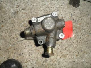 Насос гидроусилителя руля Mercedes-Benz 100 1989