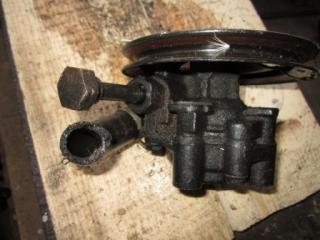 Запчасть насос гидроусилителя руля Chrysler Neon 1995